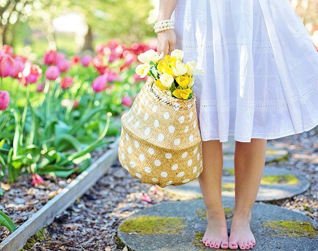 From Power Meetings to Planting Beds: 5 Essentials Every Corporate Woman Needs to Embrace Her Lifestyle